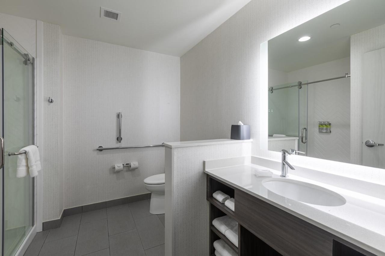Holiday Inn Greenville - Woodruff Road By Ihg Eksteriør billede