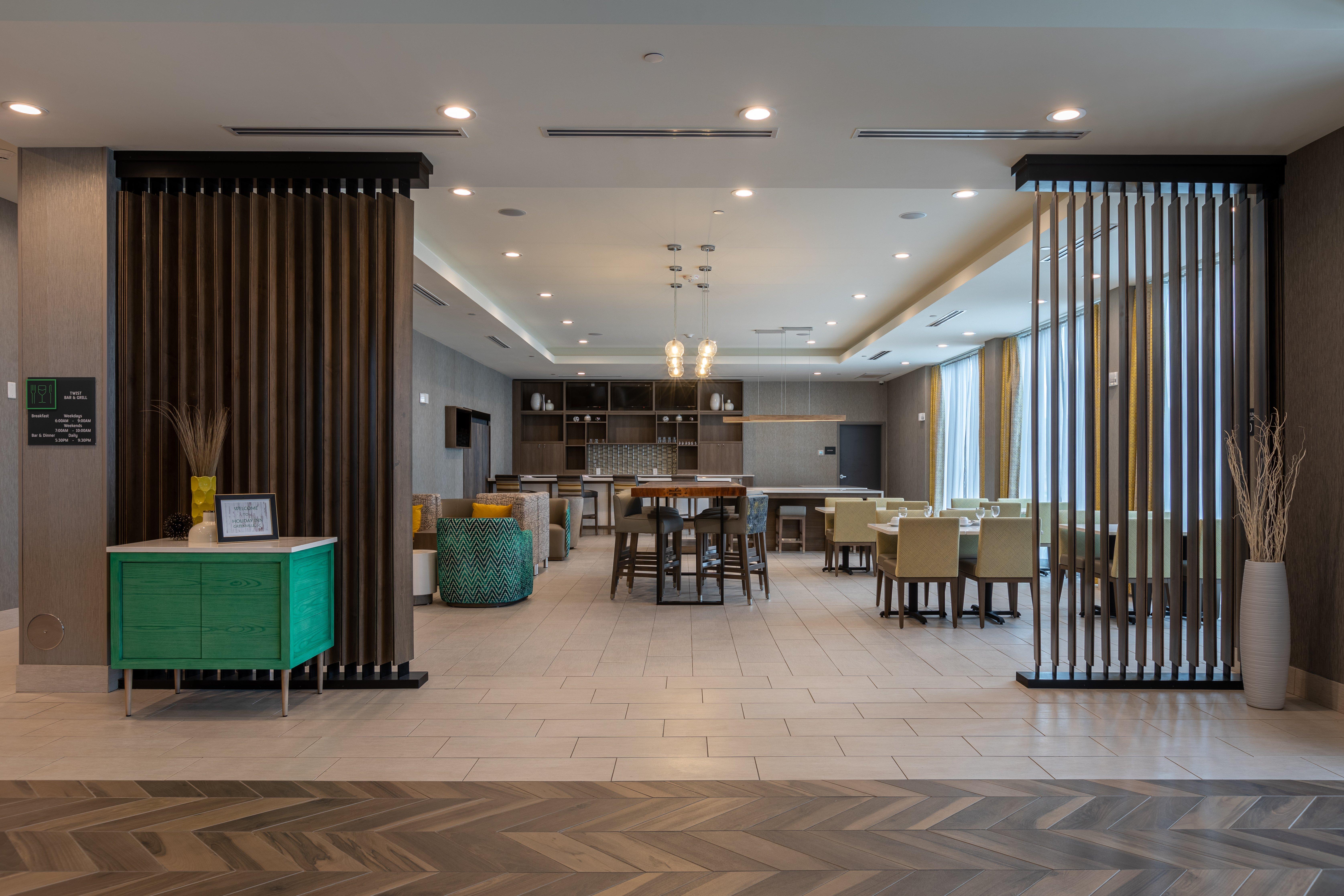Holiday Inn Greenville - Woodruff Road By Ihg Eksteriør billede