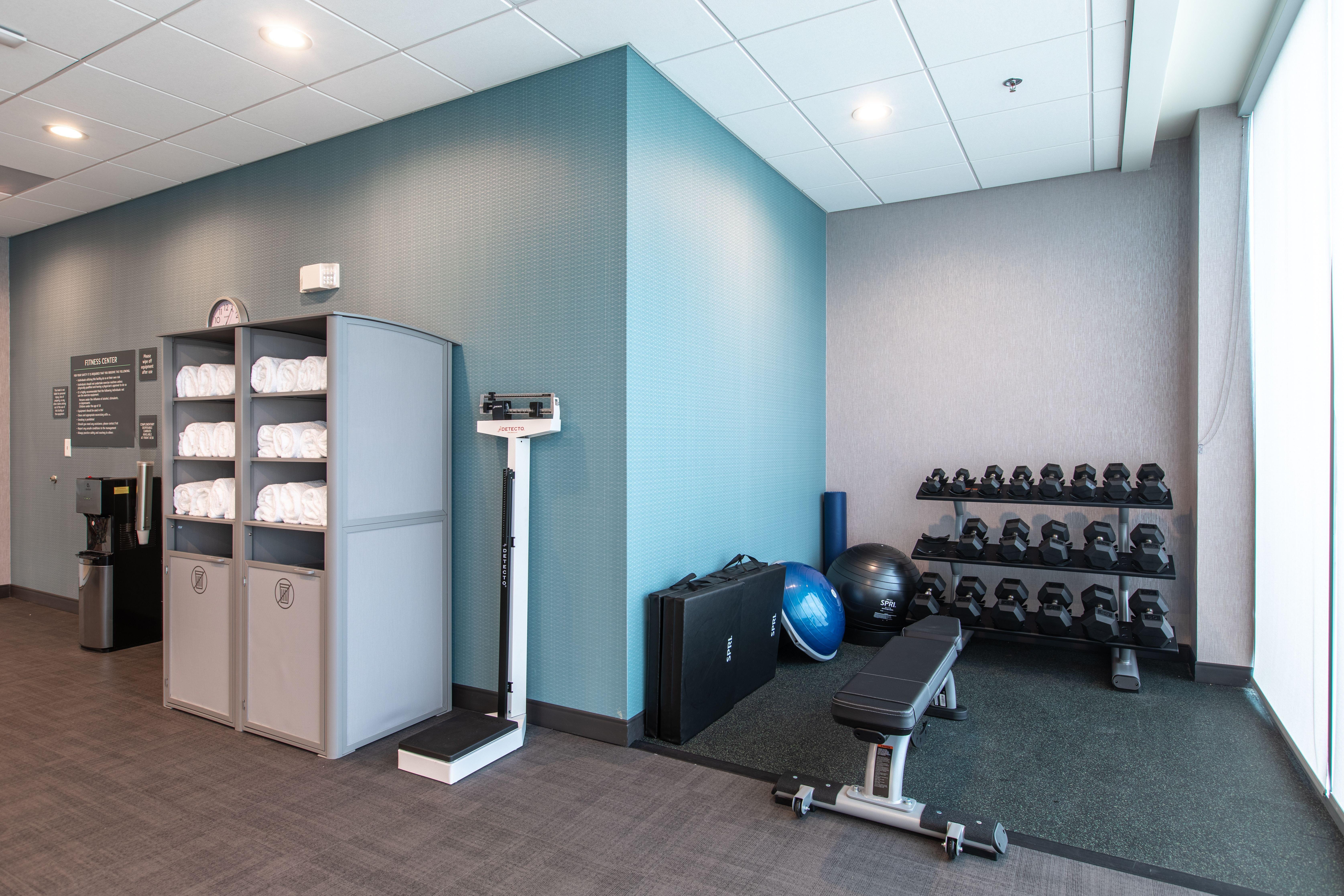 Holiday Inn Greenville - Woodruff Road By Ihg Eksteriør billede