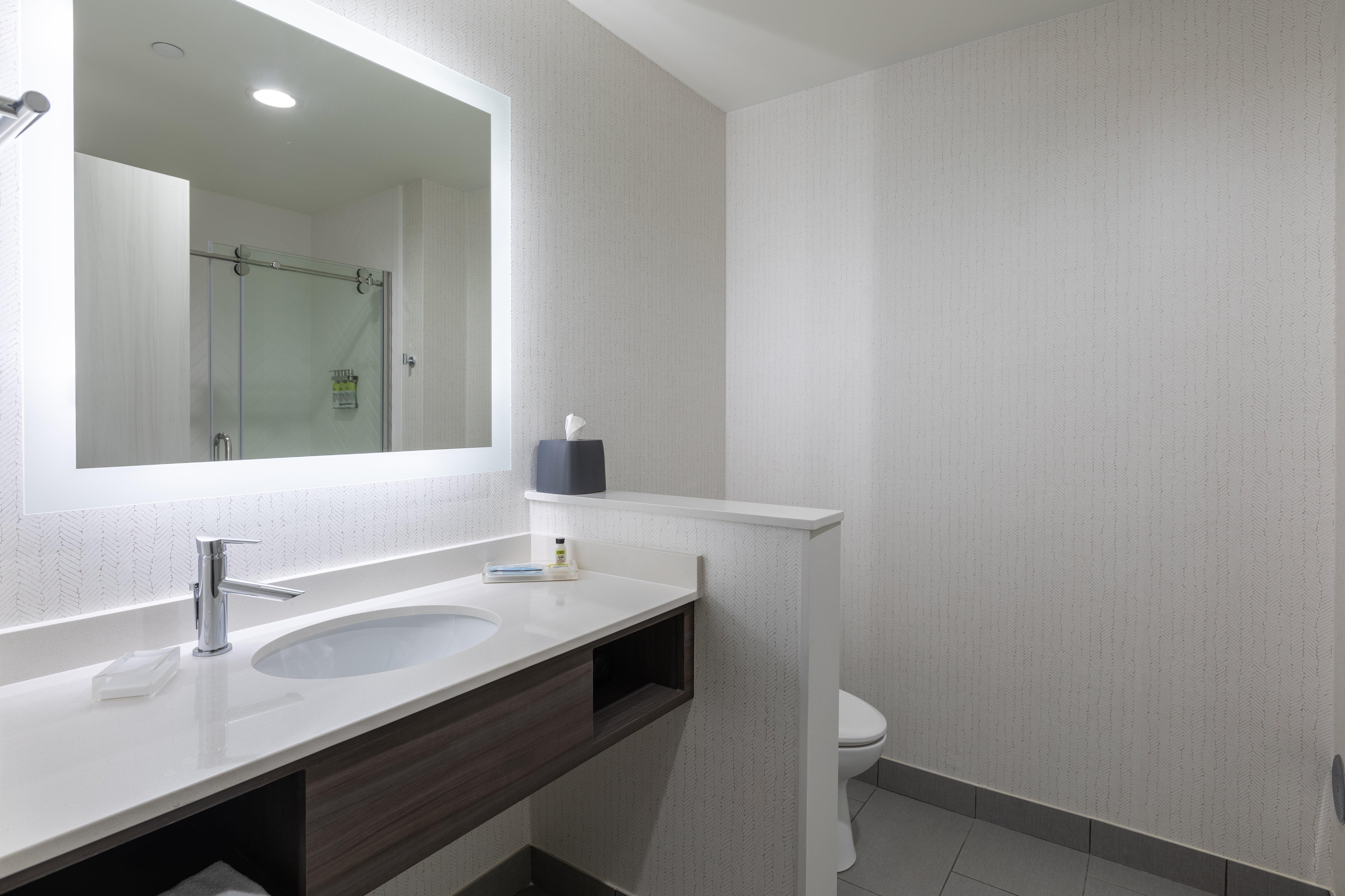 Holiday Inn Greenville - Woodruff Road By Ihg Eksteriør billede