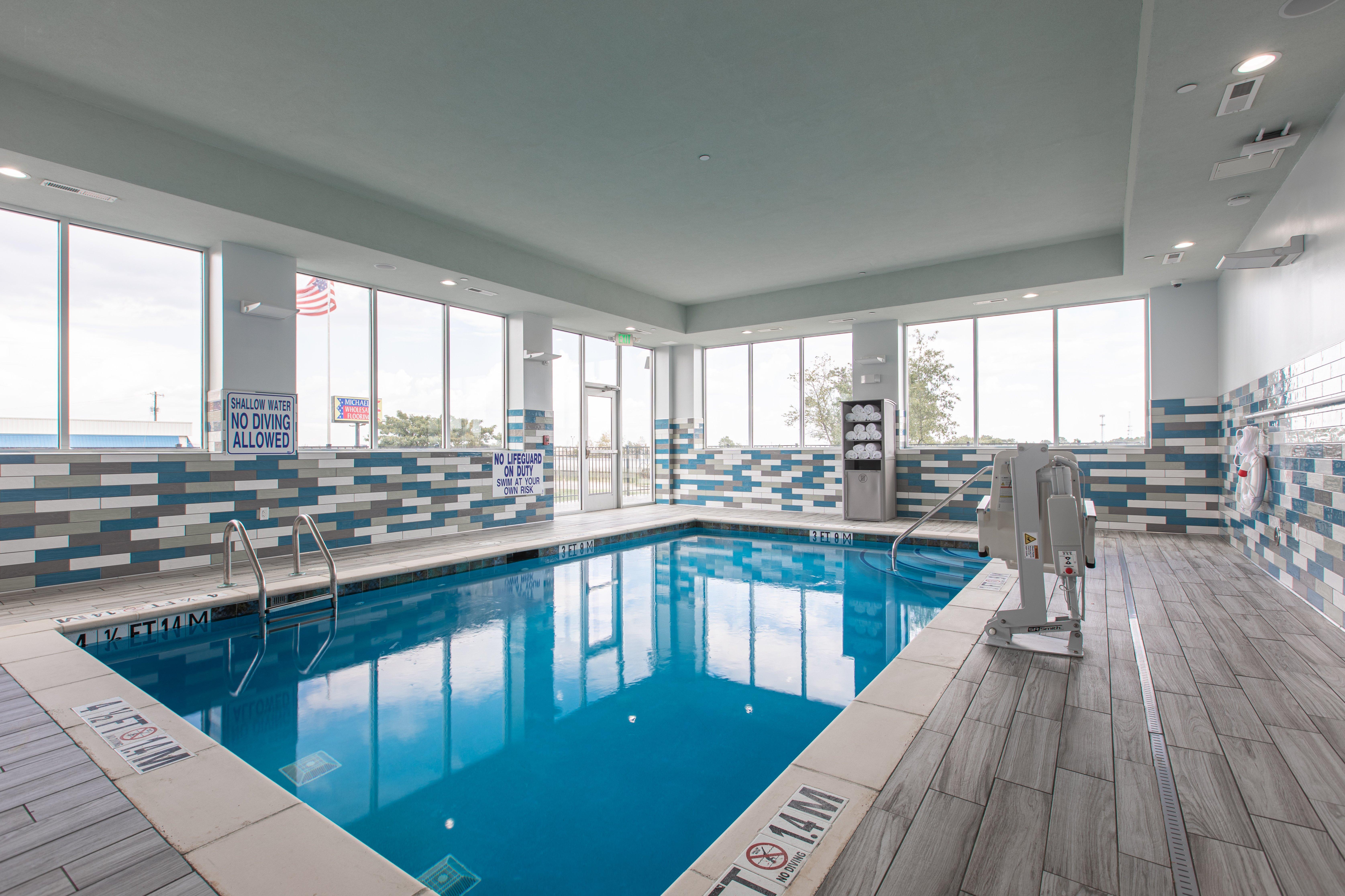 Holiday Inn Greenville - Woodruff Road By Ihg Eksteriør billede