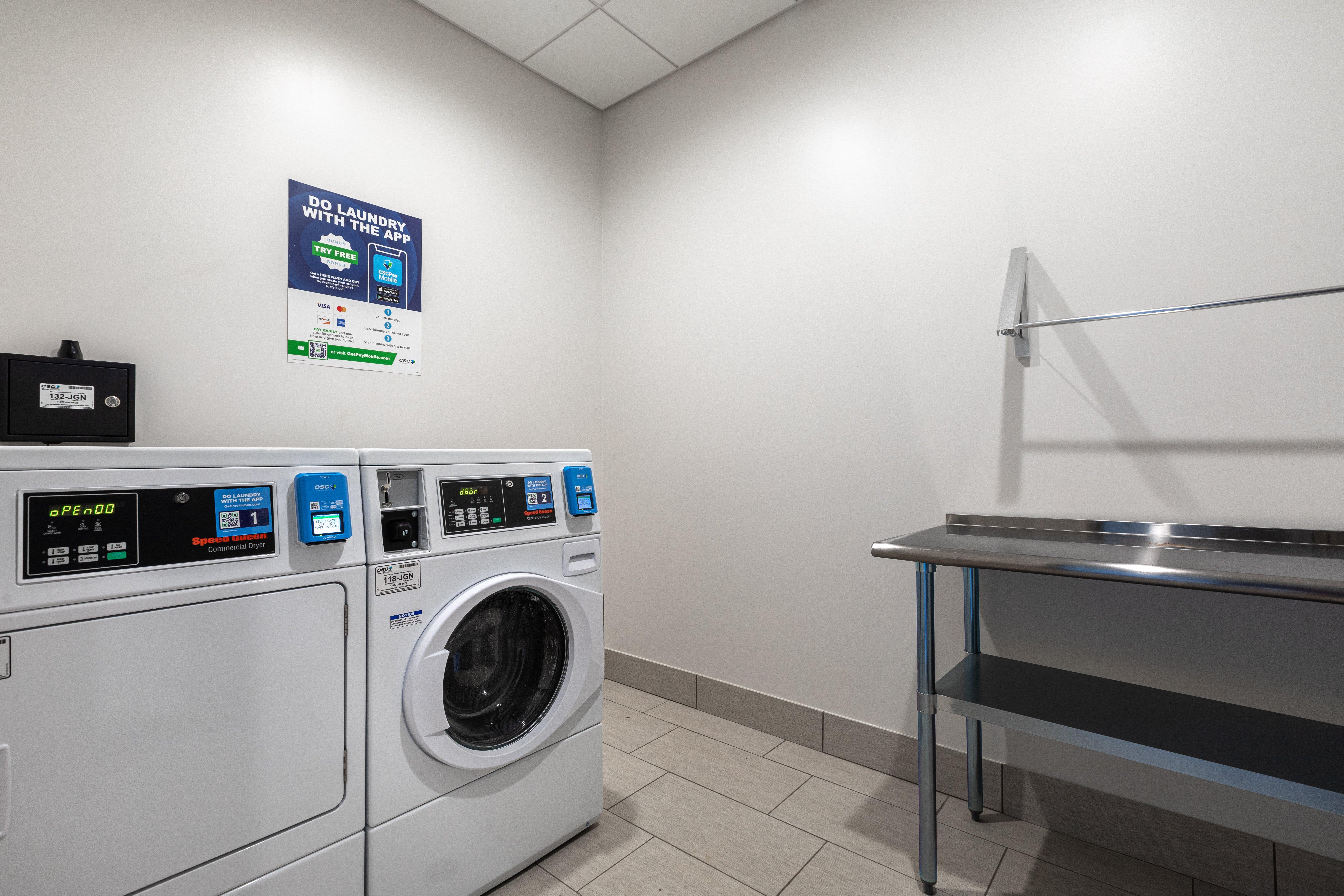Holiday Inn Greenville - Woodruff Road By Ihg Eksteriør billede