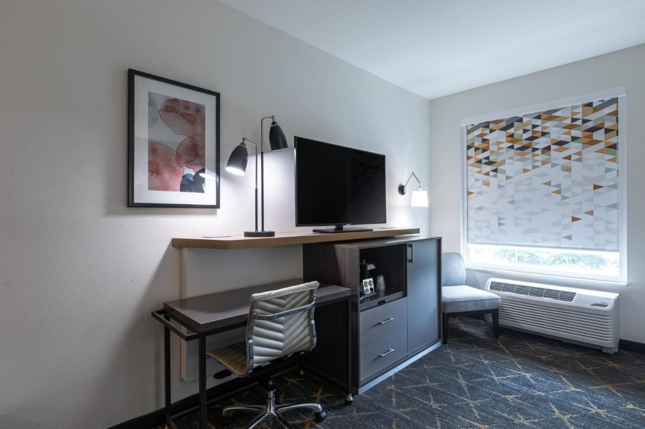 Holiday Inn Greenville - Woodruff Road By Ihg Eksteriør billede